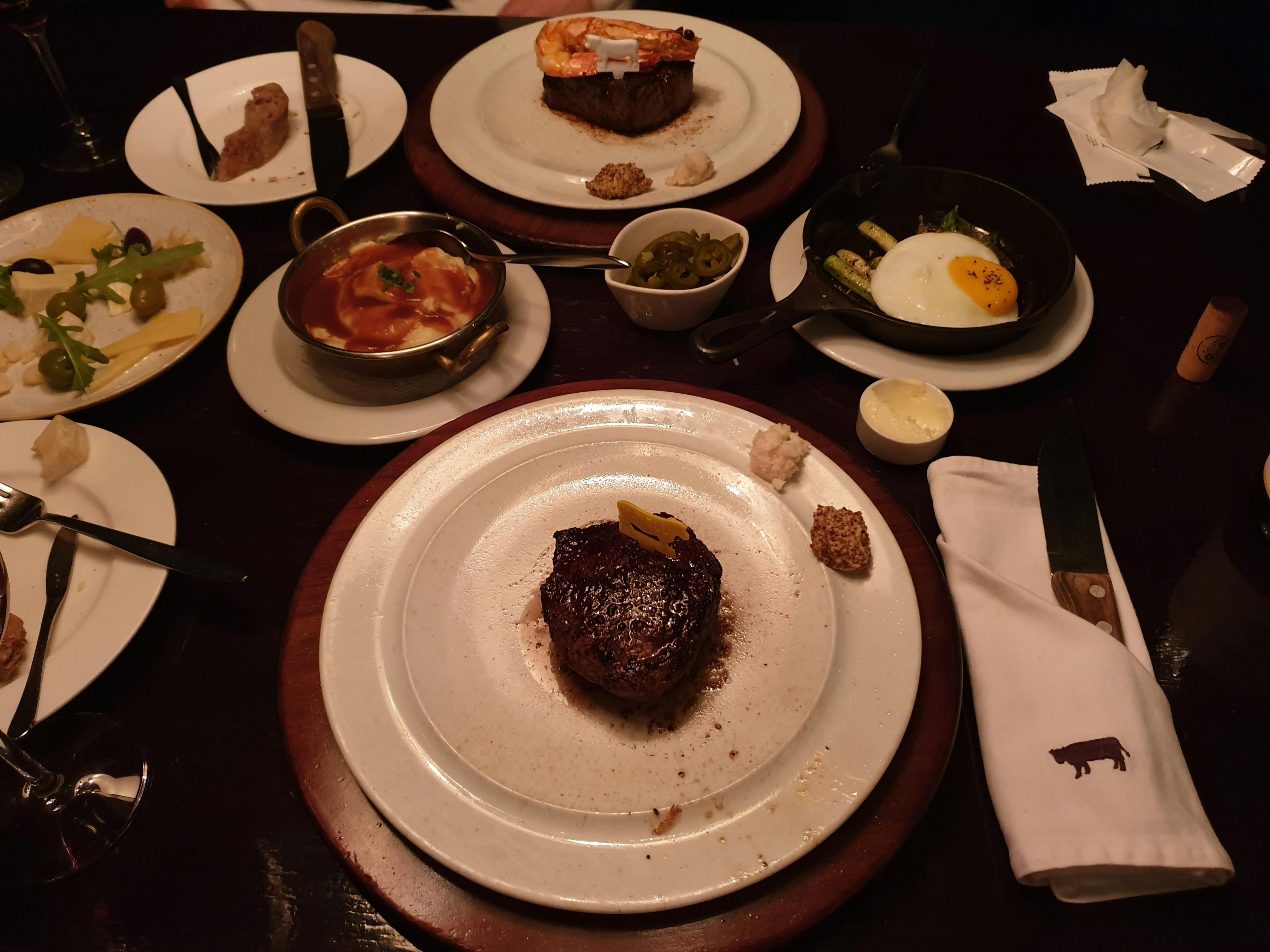 Ember & Oak dining room
